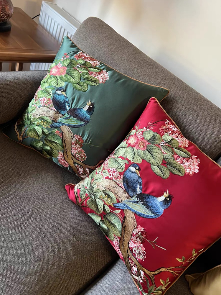 Luxurious Embroidered Silk-lik - Pillow Insert 18X18 incelemesi ve fiyatı