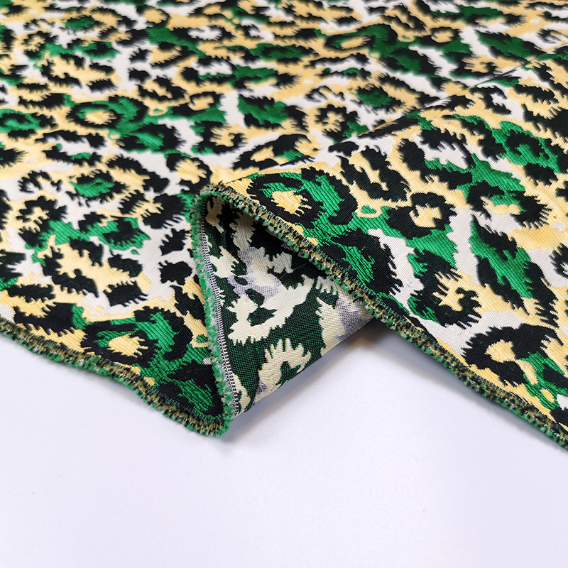leopard 3d elegant jacquard cl - Home Textiles Importers In Usa incelemesi ve fiyatı