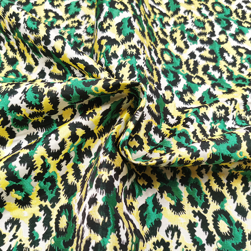 leopard 3d elegant jacquard cl - Home Textiles Importers In Usa incelemesi ve fiyatı
